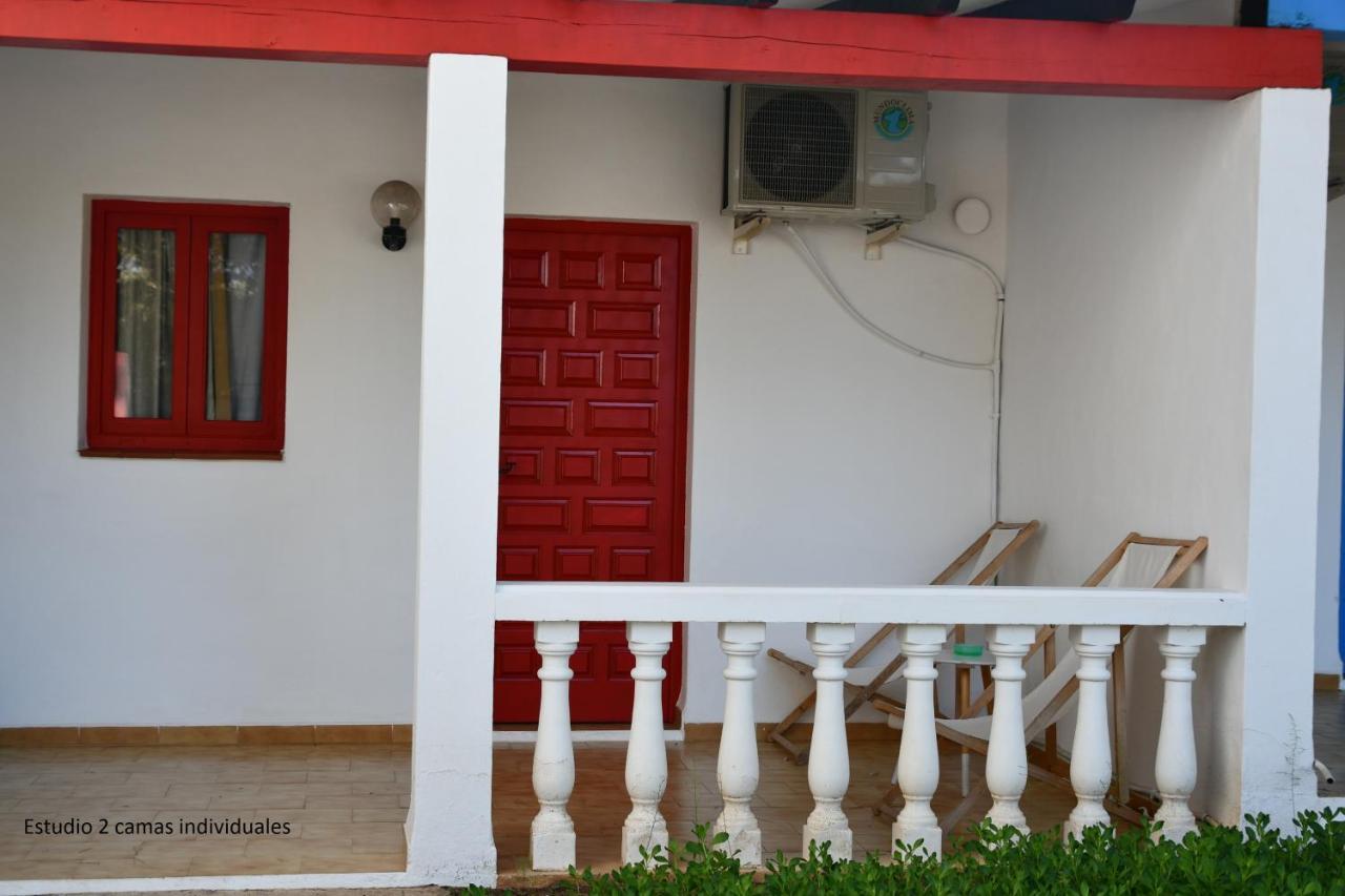 Apartamentos Lesley - Es Pi Playa Migjorn Εξωτερικό φωτογραφία