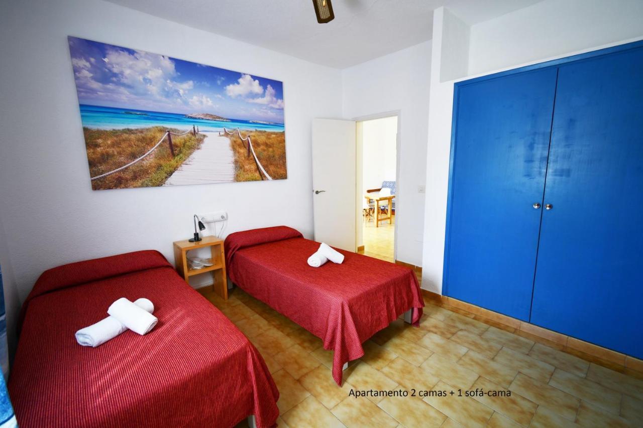 Apartamentos Lesley - Es Pi Playa Migjorn Εξωτερικό φωτογραφία
