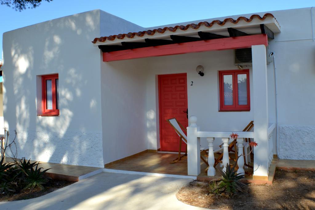 Apartamentos Lesley - Es Pi Playa Migjorn Εξωτερικό φωτογραφία